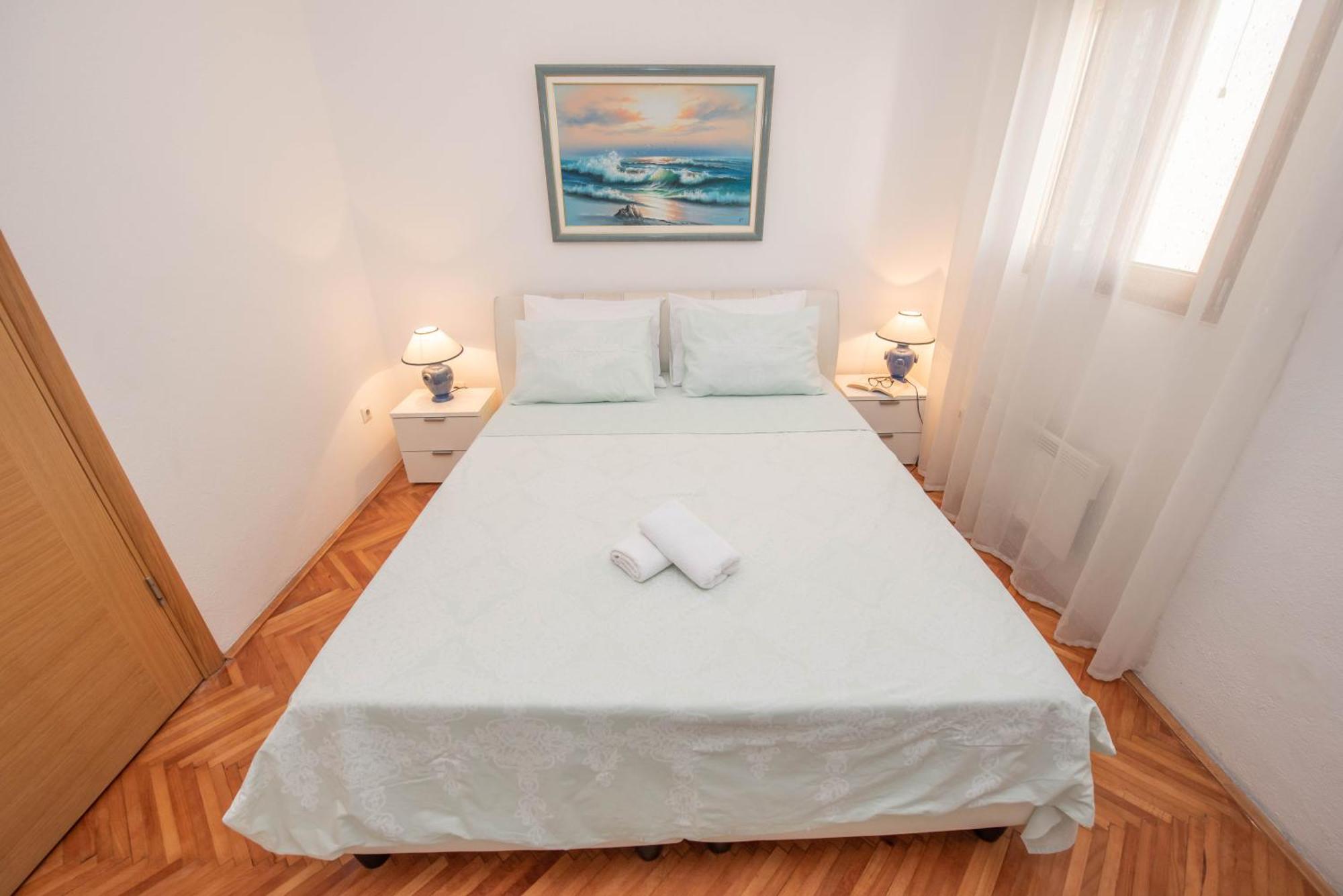 S&P City Center Apartments Котор Екстериор снимка