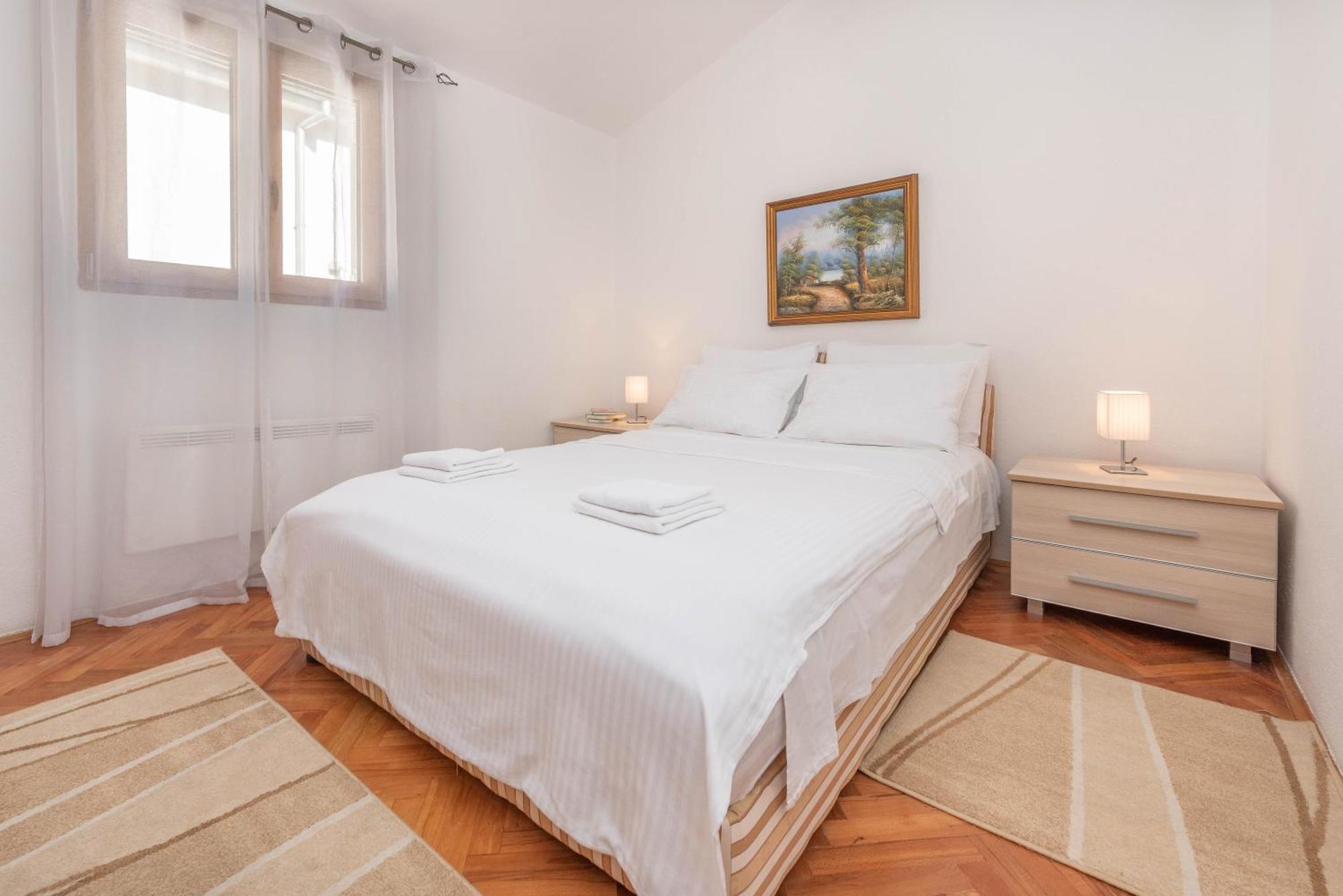 S&P City Center Apartments Котор Екстериор снимка