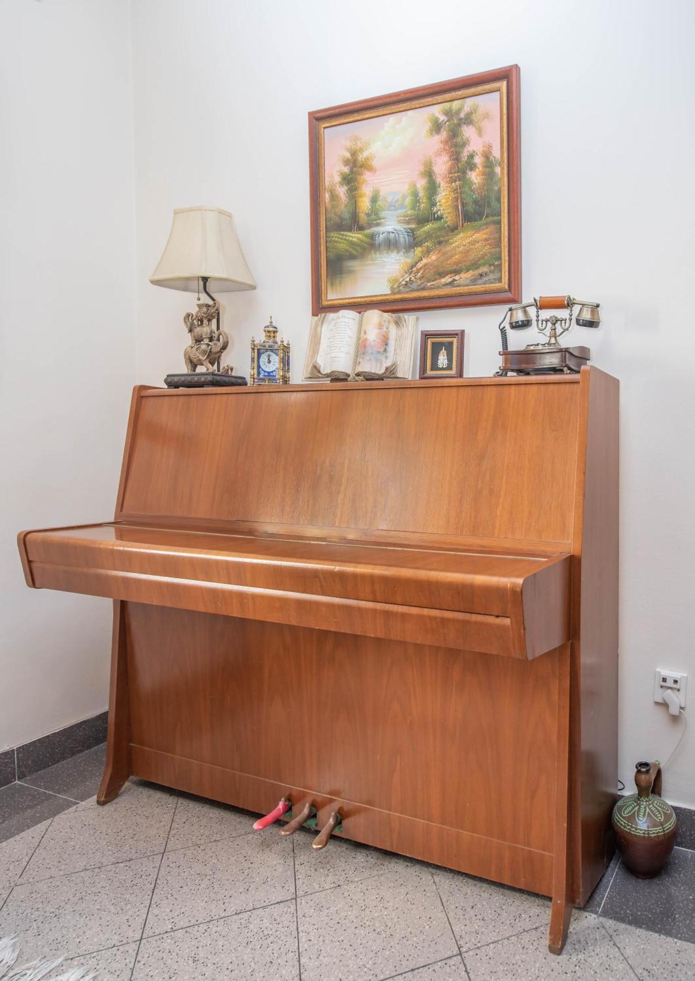 S&P City Center Apartments Котор Екстериор снимка