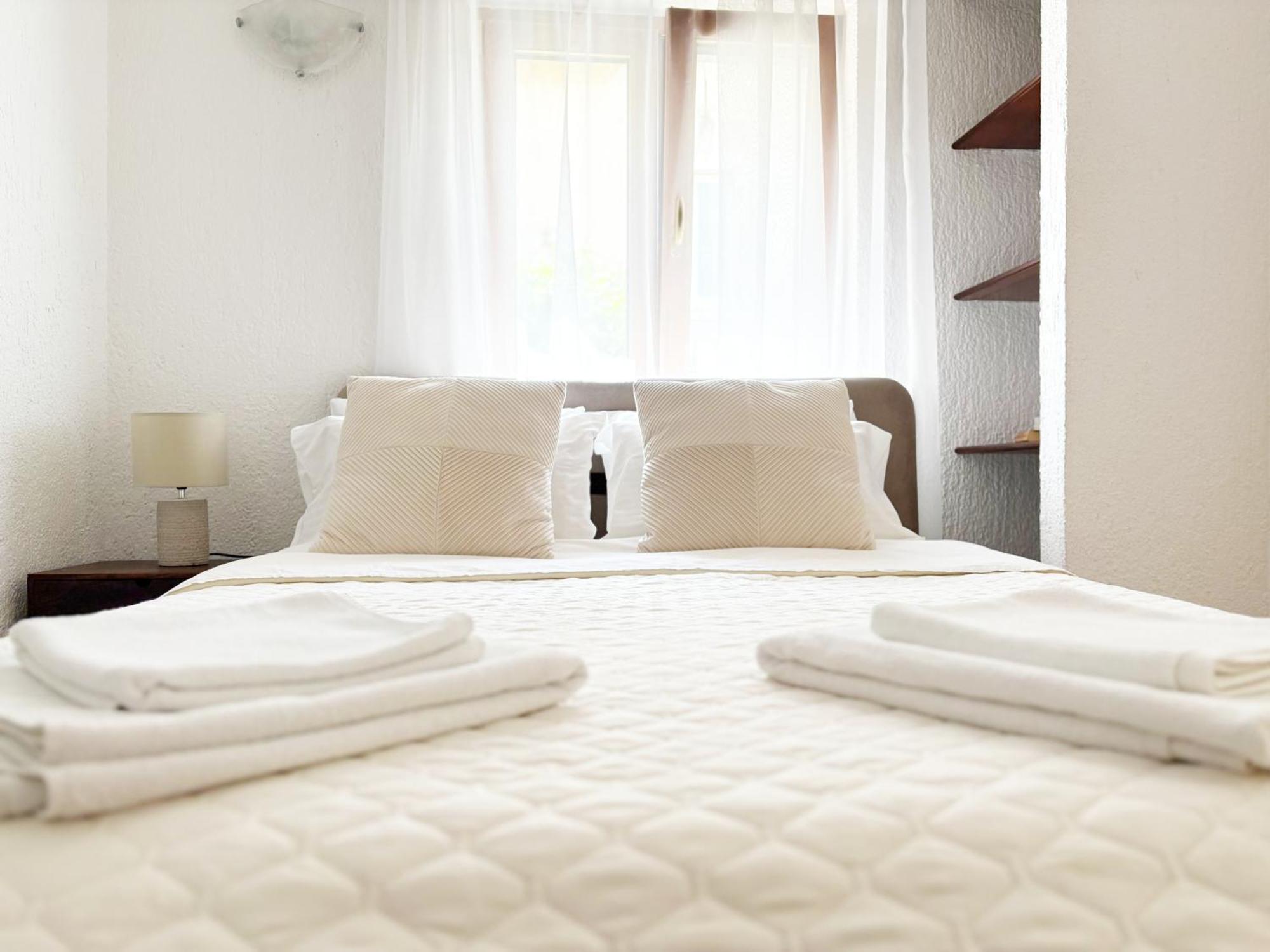 S&P City Center Apartments Котор Екстериор снимка