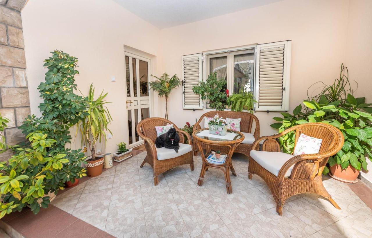S&P City Center Apartments Котор Екстериор снимка
