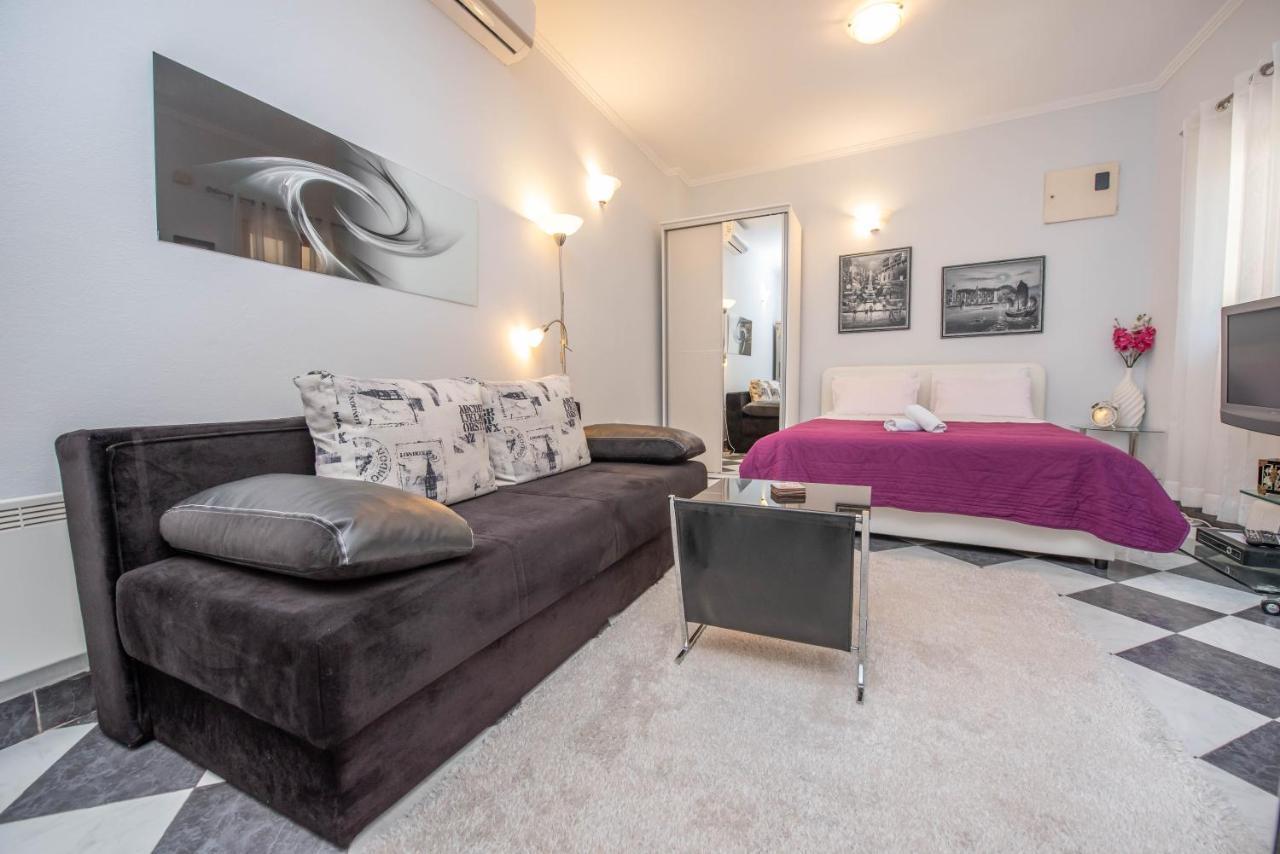 S&P City Center Apartments Котор Екстериор снимка